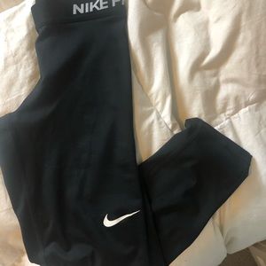 Dry fit cropped athletic pant